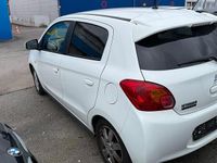 Gebraucht Mitsubishi Space Star 80 PS (58 kW) 2014 Alpine white Van / Kleinbus