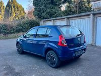 Second-hand Dacia Sandero 80 CP (58 kW) 2009 Albastru Hatchback