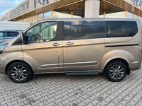 Gebraucht Ford Tourneo Titanium X 185 PS (136 kW) 2022 Gold Van / Kleinbus