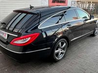 Gebraucht Mercedes CLS350 265 PS (194 kW) 2012 Obsidianschwarz  metalliclack Kombi