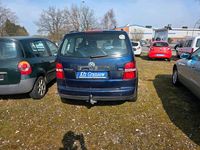 Gebraucht VW Touran 105 PS (77 kW) 2006 Blau Van / Kleinbus
