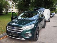 Gebraucht Ford Kuga 2017 Grün SUV
