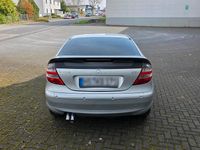 Gebraucht Mercedes C220 150 PS (110 kW) 2004 Silber Coupé