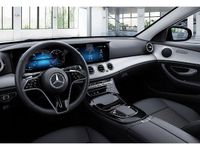 Gebraucht Mercedes E200 Avantgarde 197 PS (144 kW) 2022 Blau / nautikblau Limousine