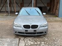 Gebraucht BMW 530 258 PS (189 kW) 2005 Silber Limousine