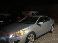 Gebraucht Volvo S60 163 PS (119 kW) 2012 Silber Limousine