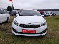 Gebraucht Kia Ceed DREAM-TEAM Edition 99 PS (72 kW) 2017 Weiß Kleinwagen