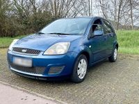 Gebraucht Ford Fiesta 50 PS (36 kW) 2008 Blau Kleinwagen