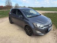 Gebraucht Hyundai i20 Trend 86 PS (63 kW) 2014 Grau Kleinwagen