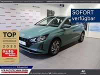 Gebraucht Hyundai i20 Trend 101 PS (74 kW) 2024 Mineraleffektl. (gruen Limousine
