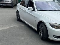 Second-hand BMW 318 143 CP (105 kW) 2010 Alb Berlinǎ