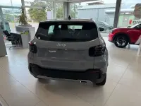 Neu Jeep Avenger Altitude 101 PS (74 kW) 2025 Grau SUV