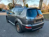 Begagnad Mitsubishi Outlander 2011 Grå SUV
