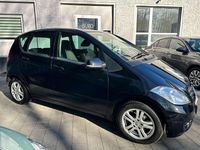 Gebraucht Mercedes A180 116 PS (85 kW) 2010 Schwarz Kleinwagen
