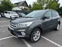 Gebraucht Ford Kuga Titanium 150 PS (110 kW) 2018 Grau SUV