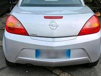 Używany Opel Tigra 90 KM (66 kW) 2006 Srebrny Kabriolet