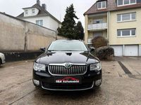 Gebraucht Skoda Superb 140 PS (102 kW) 2012 Schwarz Kombi