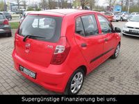 Gebraucht Hyundai i10 Edition 69 PS (50 kW) 2012 Rot Kleinwagen