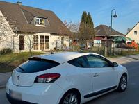 Gebraucht Renault Mégane Coupé Night&Day 131 PS (96 kW) 2010 Weiß Coupé
