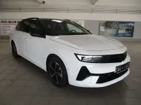 Neu Opel Astra 136 PS (100 kW) 2025 Weiß/dach in schwarz Kleinwagen