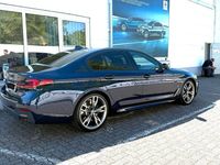 Gebraucht BMW M550 Shadowline 530 PS (389 kW) 2021 Blau Limousine