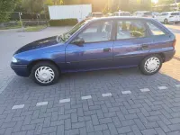 Gebraucht Opel Astra 71 PS (52 kW) 1995 Blau Limousine