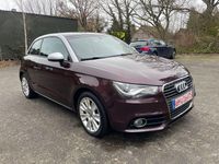 Gebraucht Audi A1 Ambition 105 PS (77 kW) 2011 Rot Kleinwagen