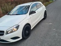 Gebraucht Mercedes A180 122 PS (89 kW) 2012 Weiß Kleinwagen