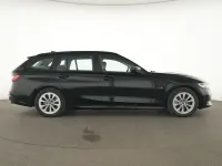 Używany BMW 330e Advantage 252 KM (185 kW) 2021 Czarny Kombi