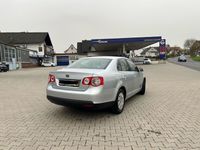 gebraucht VW Jetta 1,6 FSI Benziner