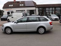 gebraucht Skoda Octavia Combi DSG LED PDC wenig km netto 11695€