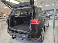 Neu VW Touran 150 PS (110 kW) 2026 Deepblackperl. Van / Kleinbus