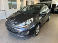 Gebraucht Kia Rio 109 PS (80 kW) 2013 Grau Limousine