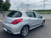 Gebraucht Peugeot 308 Active 120 PS (88 kW) 2011 Silber Limousine