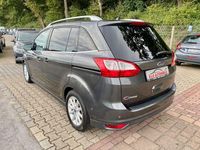 Gebraucht Ford Grand C-Max Titanium 125 PS (91 kW) 2018 Magnetic Van / Kleinbus