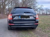 Gebraucht Skoda Octavia Elegance 179 PS (131 kW) 2013 Schwarz Kombi