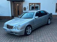 Gebraucht Mercedes E320 Avantgarde 224 PS (164 kW) 2001 Silber Limousine