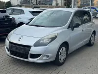Gebraucht Renault Grand Scénic III 110 PS (80 kW) 2011 Silber Van / Kleinbus