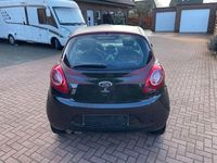 Gebraucht Ford Ka 69 PS (50 kW) 2015 Schwarz Kleinwagen