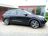 Gebraucht Kia Niro First Edition 105 PS (77 kW) 2017 Schwarz SUV
