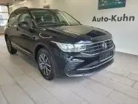 Gebraucht VW Tiguan Life 150 PS (110 kW) 2023 Schwarz SUV