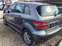 Gebraucht Mercedes B160 95 PS (69 kW) 2010 Grau Van / Kleinbus