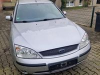 Gebraucht Ford Mondeo Futura 95 PS (69 kW) 2001 Silber Limousine