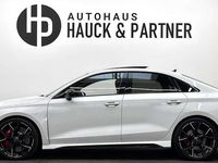 Gebraucht Audi RS3 Ambiente 400 PS (294 kW) 2022 Gletscherweiß metallic Limousine