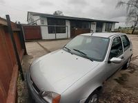 Gebraucht Ford Fiesta 2001 Silber Kleinwagen