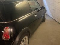 Second-hand Mini ONE 90 CP (66 kW) 2005 Negru Hatchback