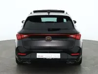 Second-hand Cupra Leon 150 CP (110 kW) 2024 Negru Break