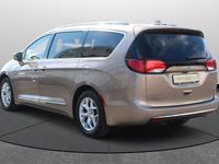 Gebraucht Chrysler Pacifica 291 PS (214 kW) 2018 Beige SUV
