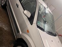 Gebraucht Ford Fusion Ambiente 68 PS (50 kW) 2004 Silber Kleinwagen