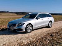 Gebraucht Mercedes E220 194 PS (142 kW) 2018 Silber Kombi